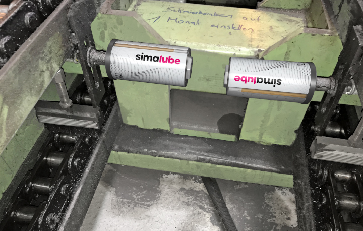 simalube包括刷子，可以同时润滑和清洁链式输送机。